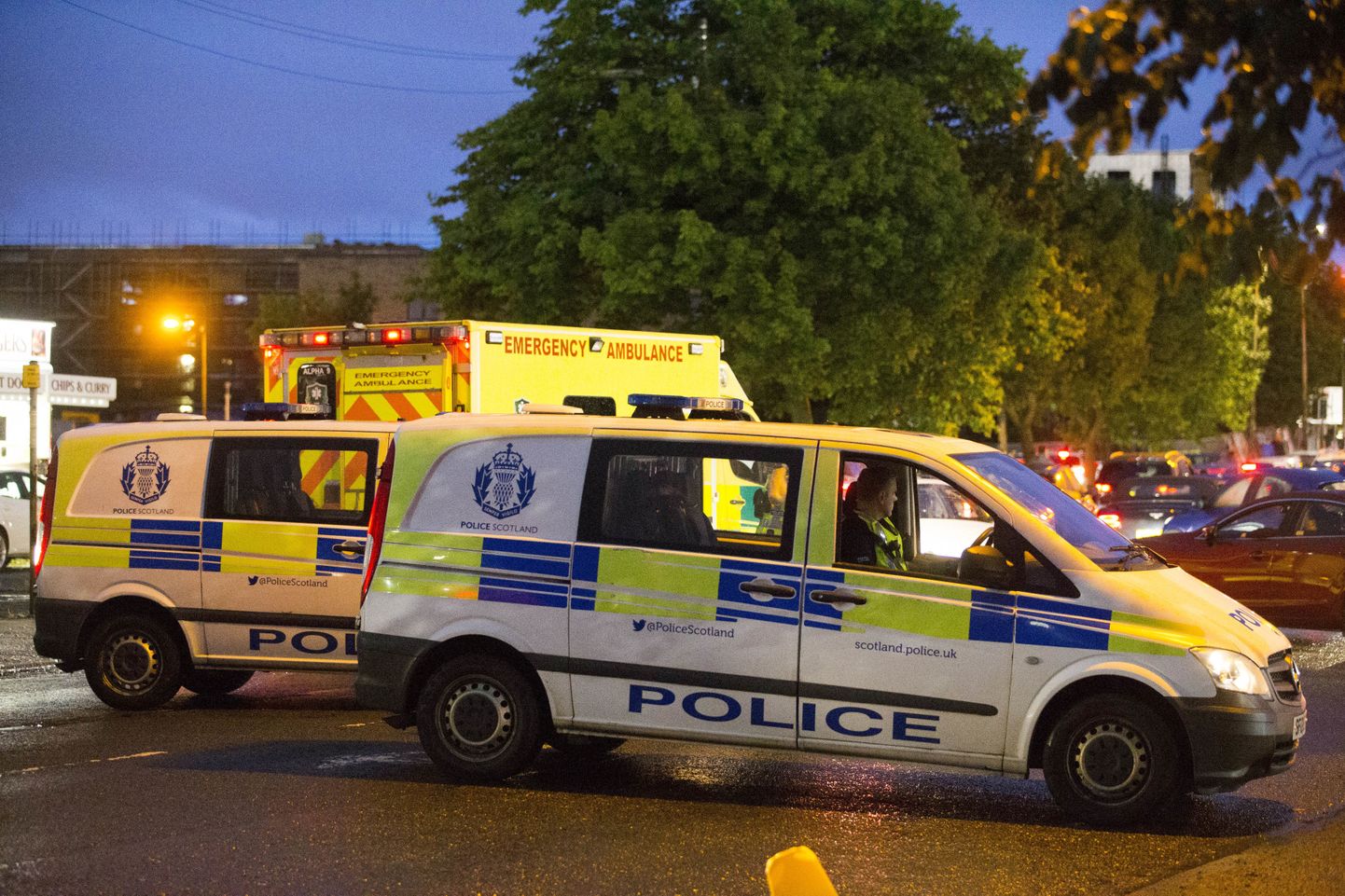 Glasgow politsei ja kiirabi sündmuskohal.