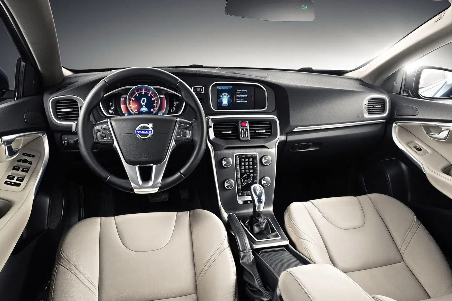 Салон автомобиля VOLVO V40