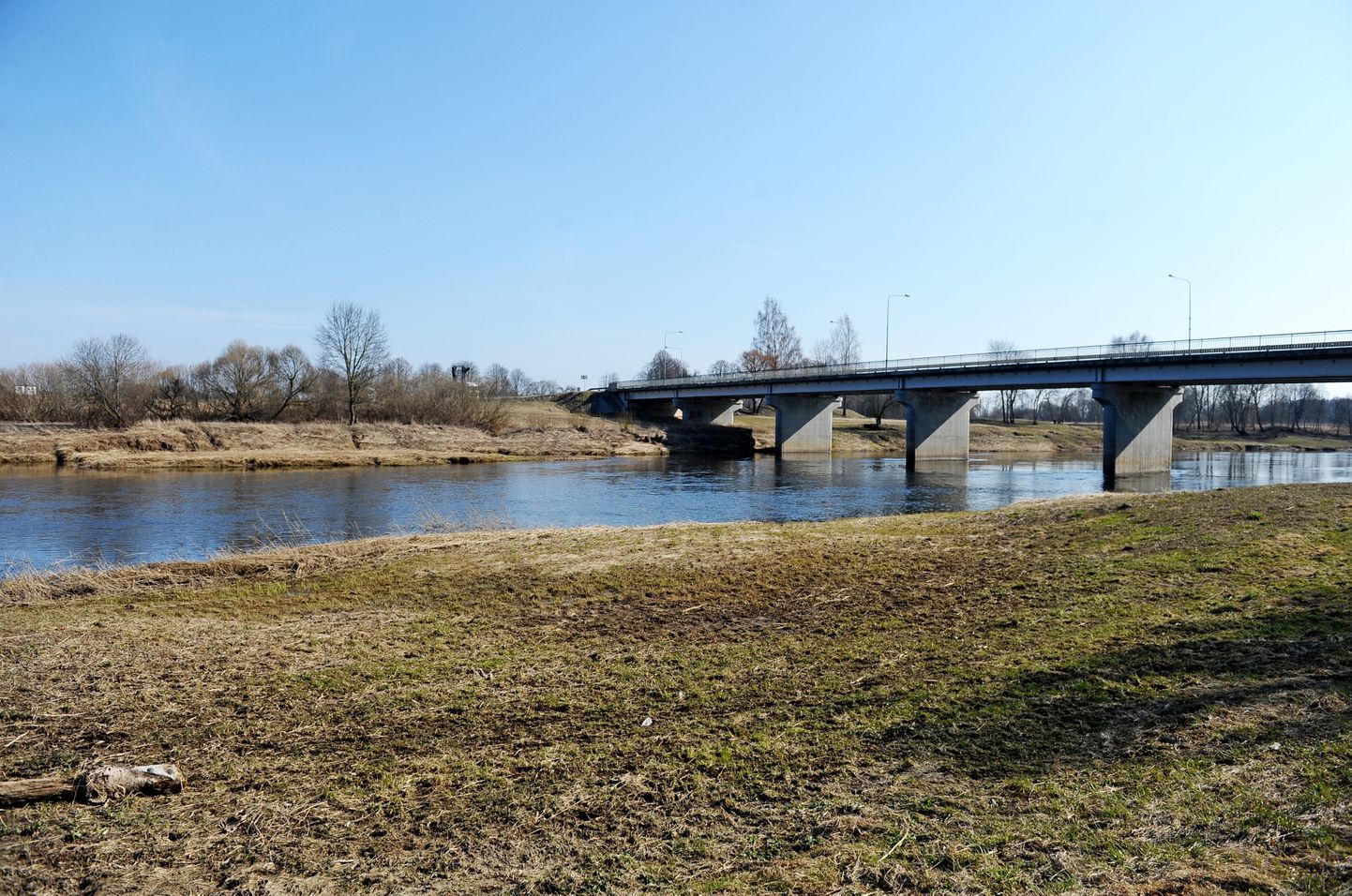 Ventas upe un Skrundas autoceļa tilts.