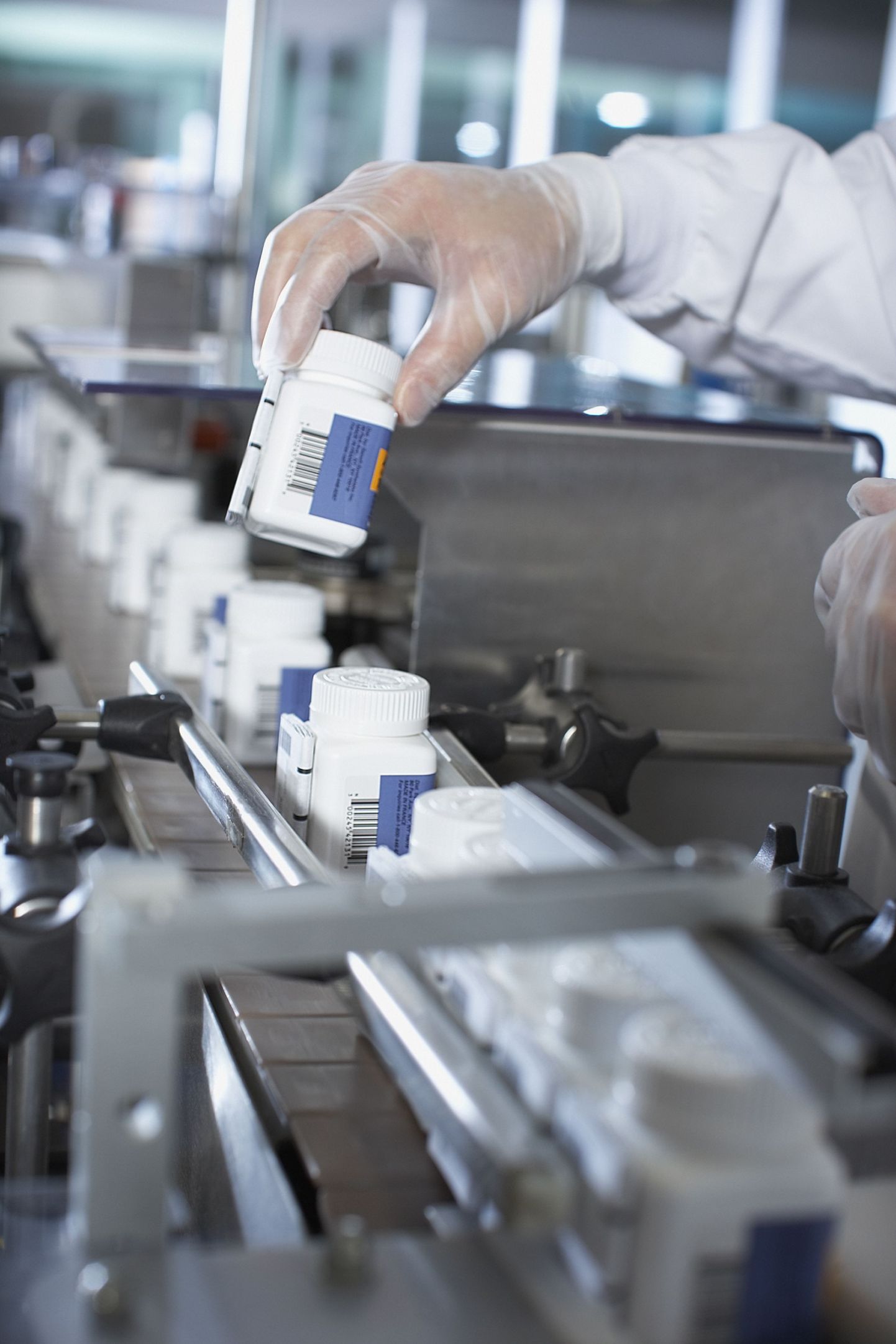 Ravimite tootmine ravimifirma Sanofi-Aventis Prantsusmaa tehases.