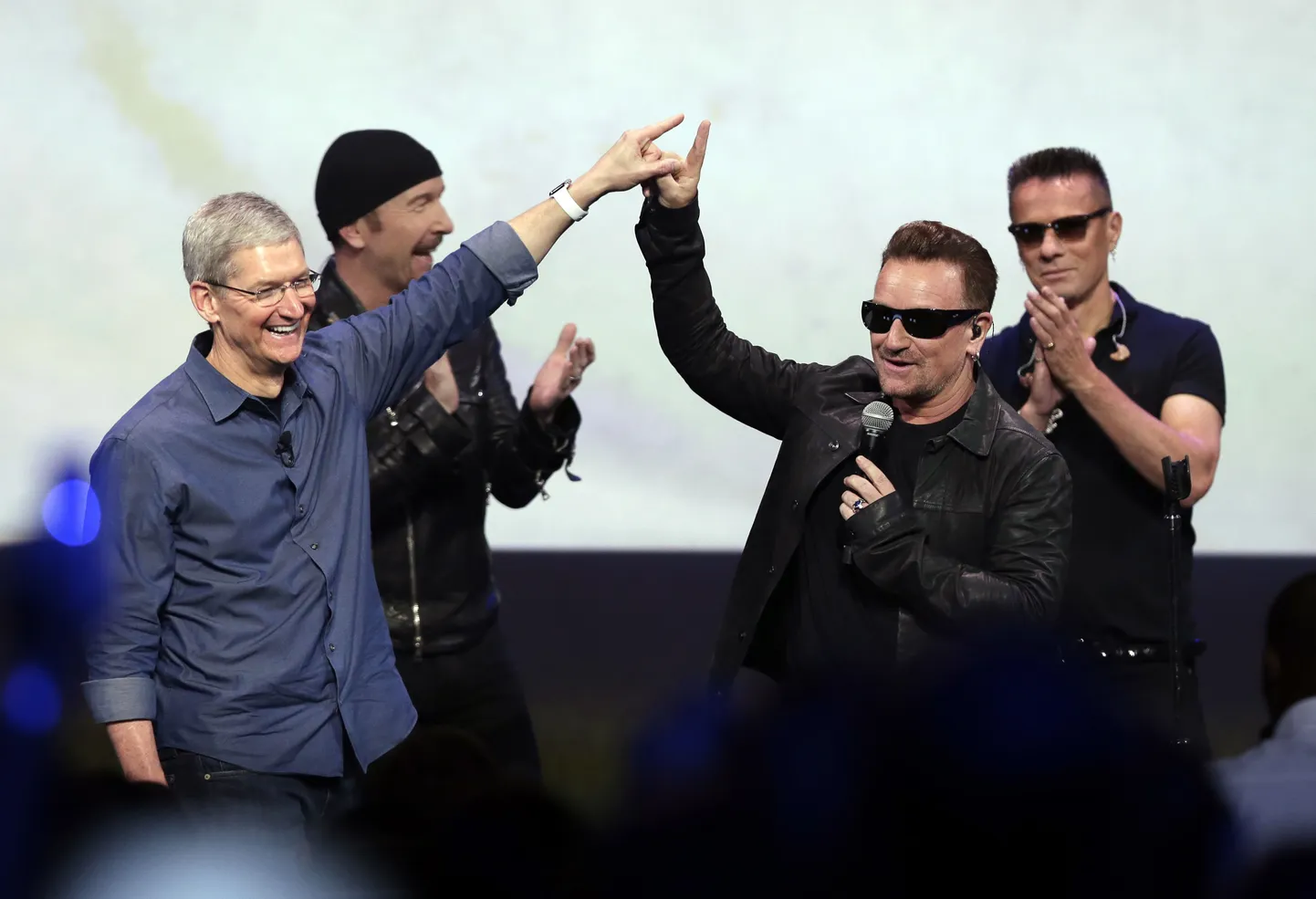 Apple'i juht Tim Cook ja Bono