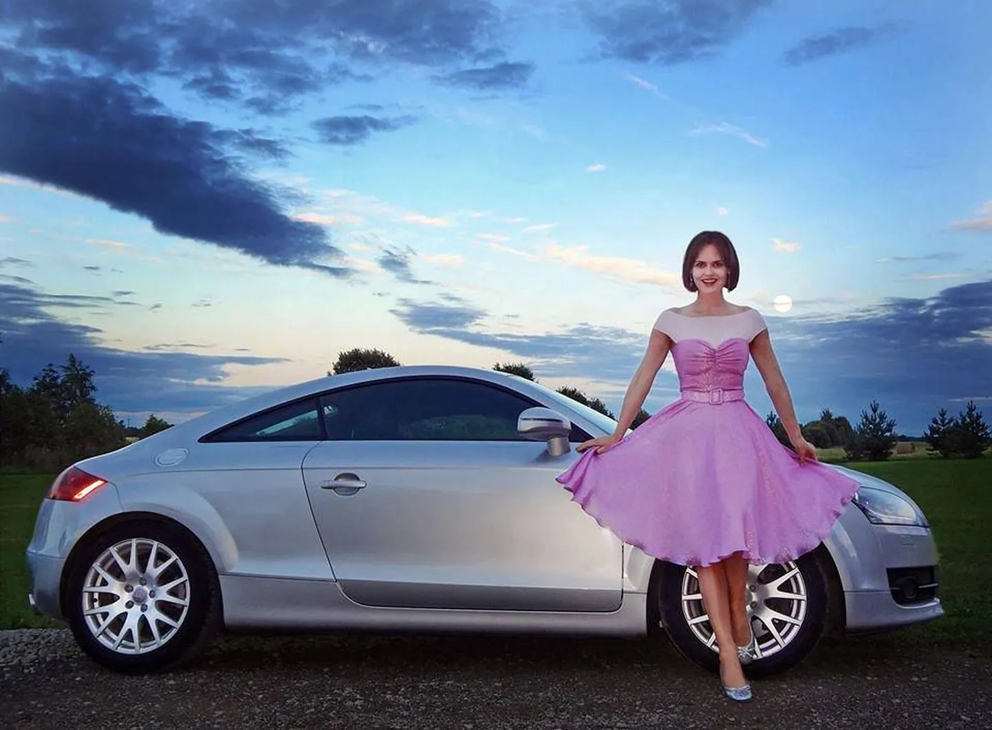 Evelyn Mikomägi müüb autot
