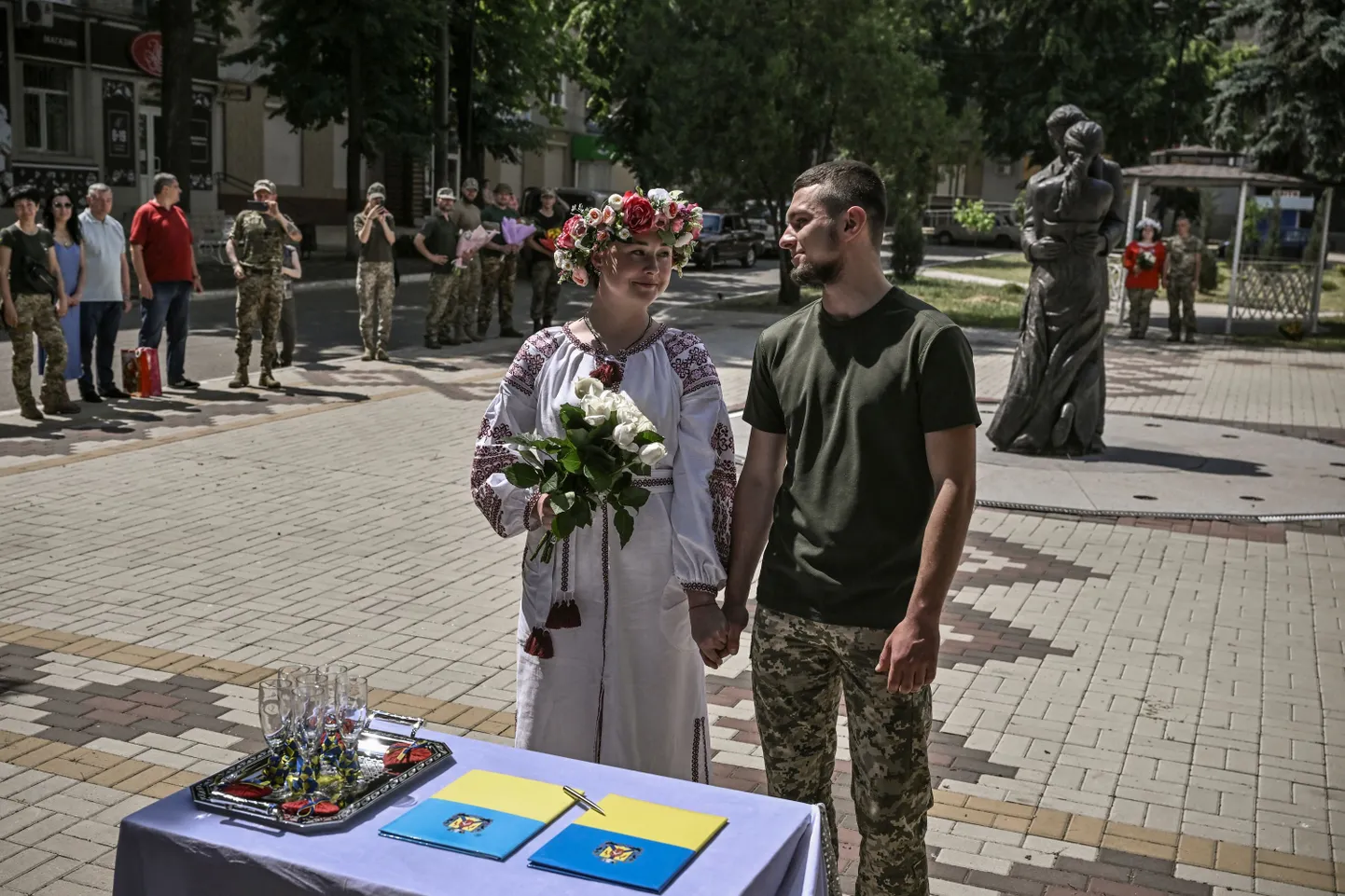 Ukraina abielupaar Donbassis.