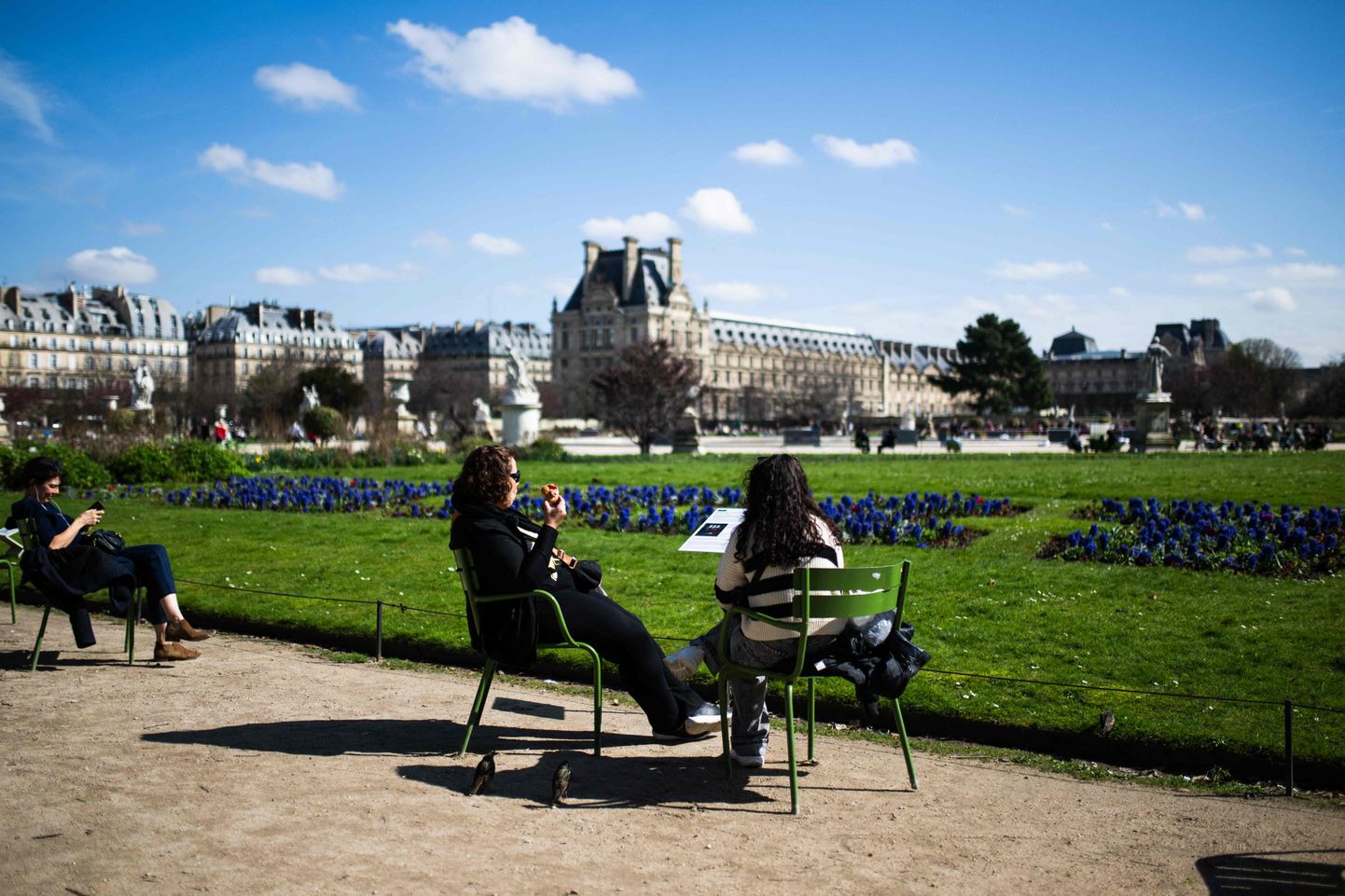 Tuileries' aed ("Jardin des tuileries") on nii turistide kui kohalike elanike seas populaarne puhke- ja jalutuspaik.
