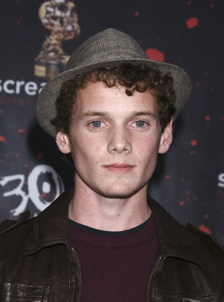 Anton Yelchin (2007)