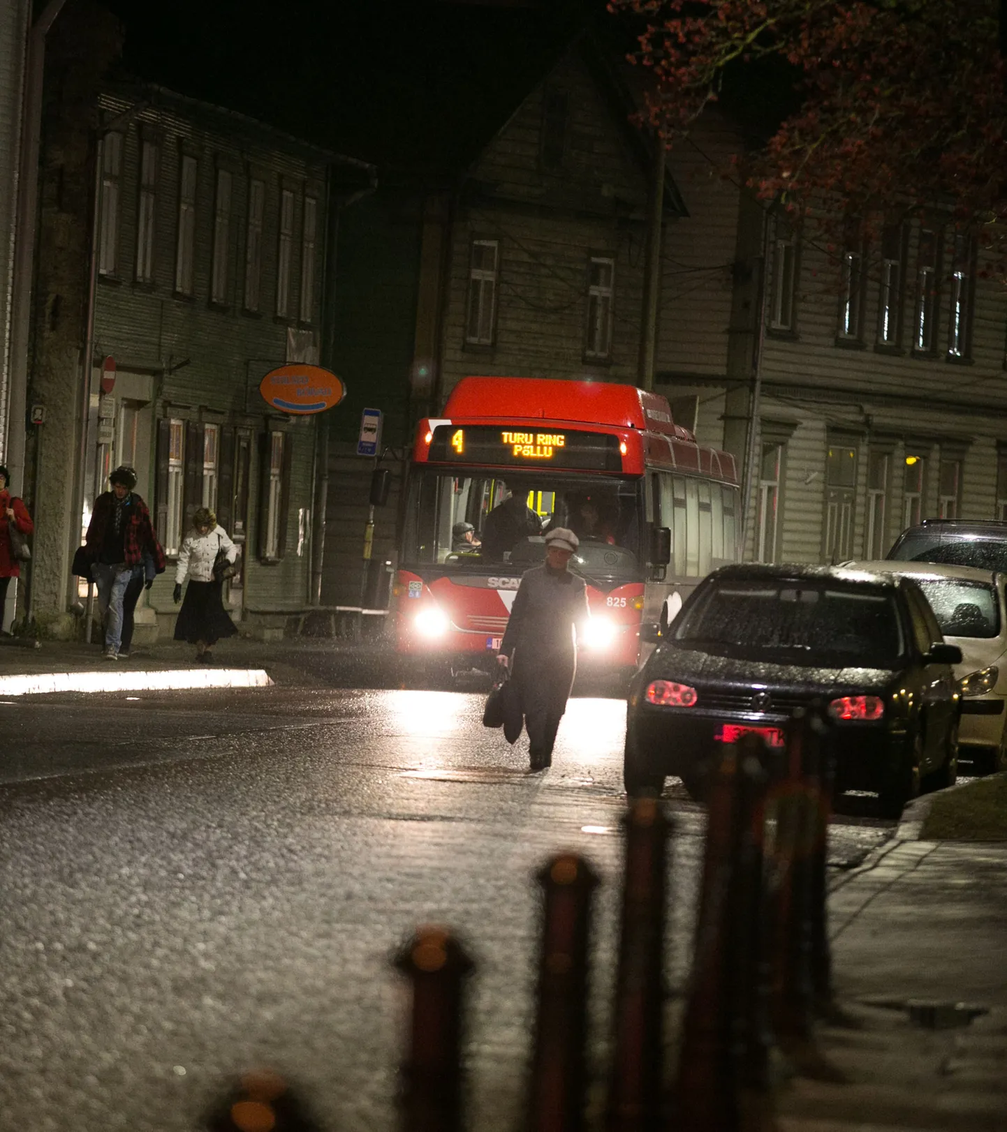 Linnaliinibuss.
