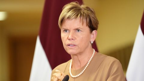 Braže: Dažādu organizāciju mēģinājumi leģitimizēt Krieviju ir nepieņemami