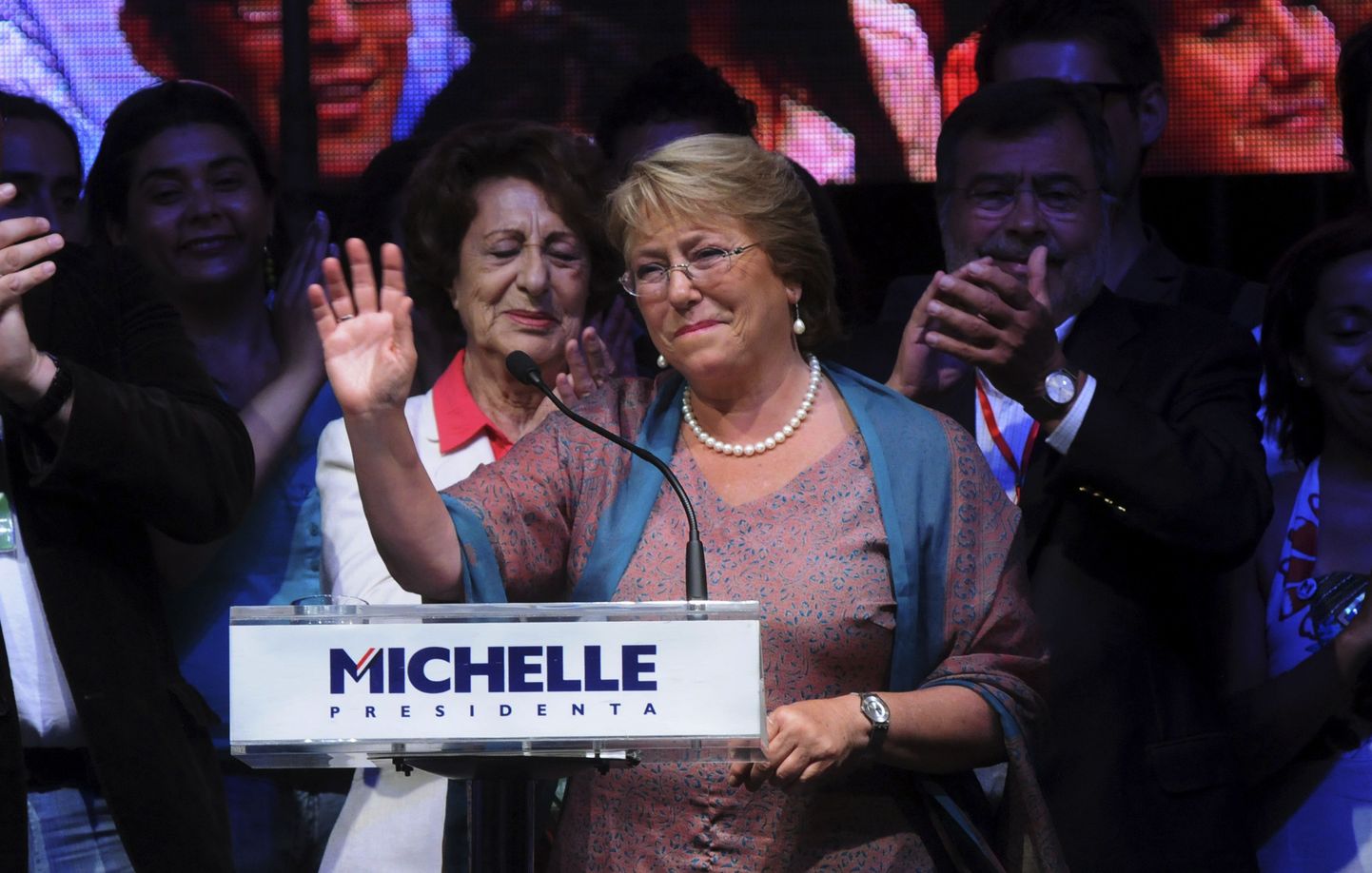 Tšiili järgmiseks riigipeaks saab  Michelle Bachelet.