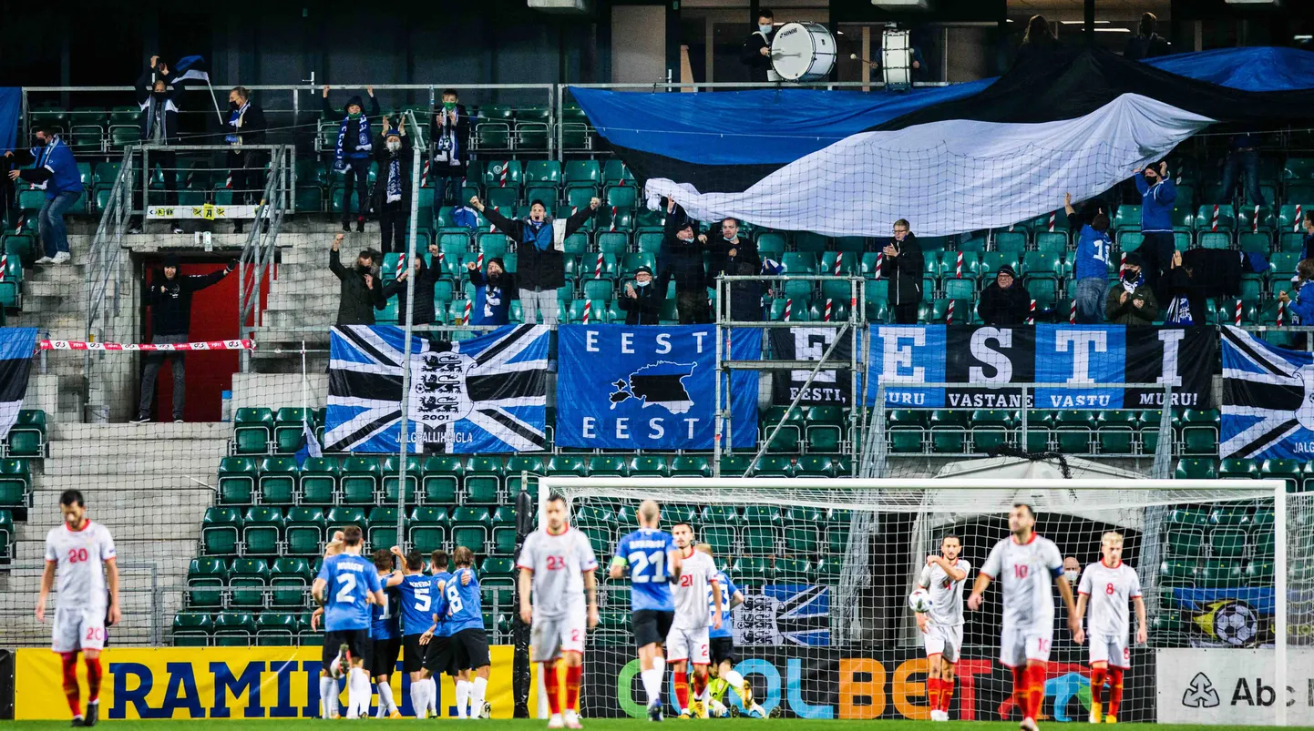 Eesti jalgpallikoondis tähistamas väravat Põhja-Makedoonia vastu.