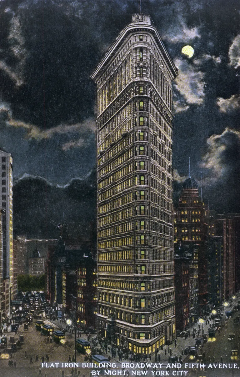 Slavenā stūra celtne Ņujorkā ir viena no pirmajām augstceltnēm šajā pilsētā, celta 1902. gadā