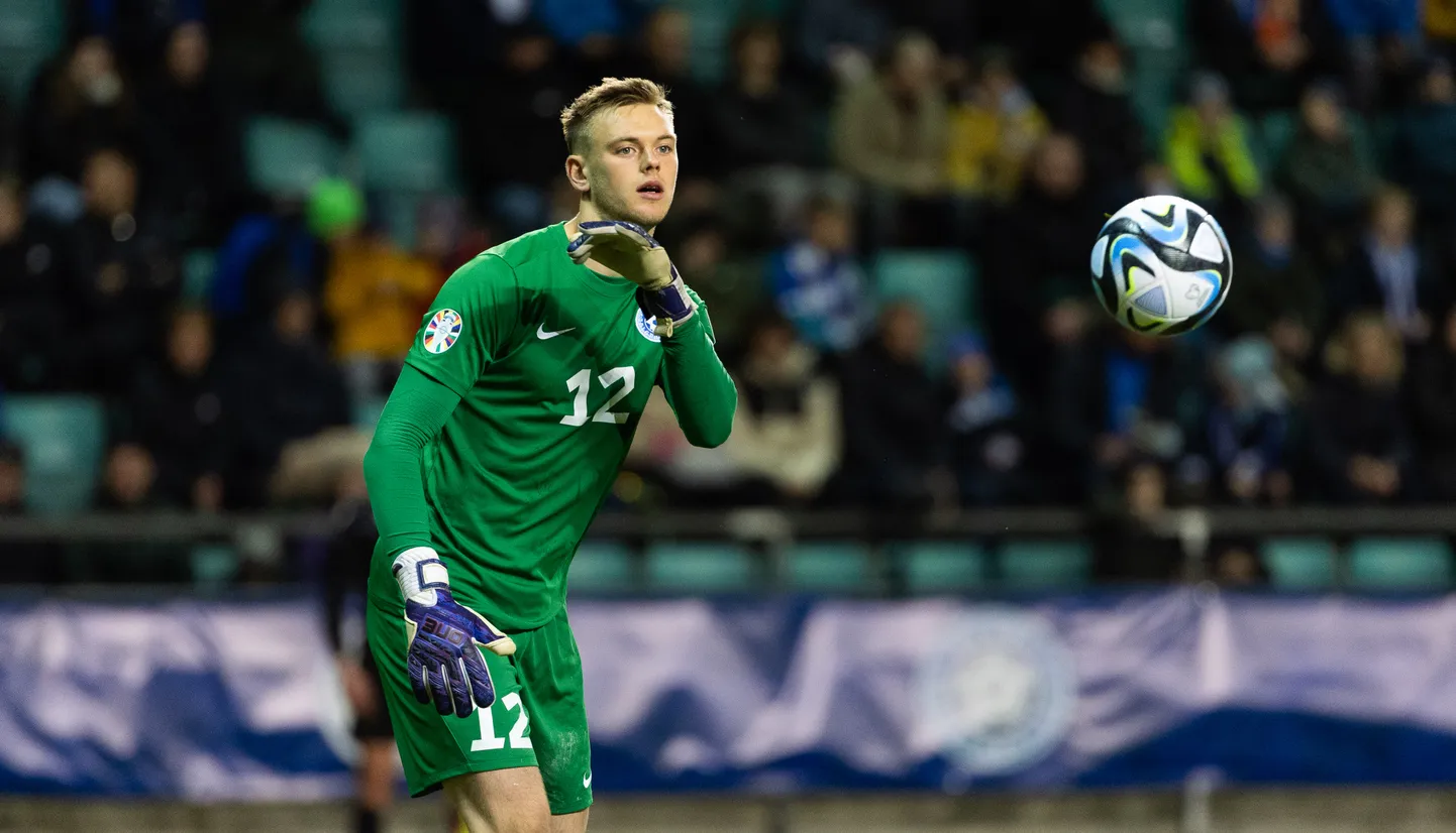 Karl Jakob Hein on Eesti koondise väravat kaitsnud juba 37 mängus, lisaks on tal 19 mängu kirjas noortekoondistes.