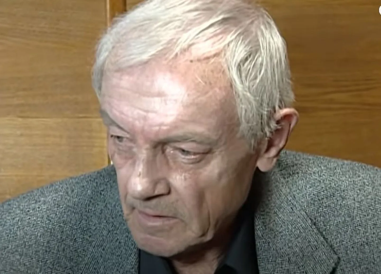 Кирилл Лавров