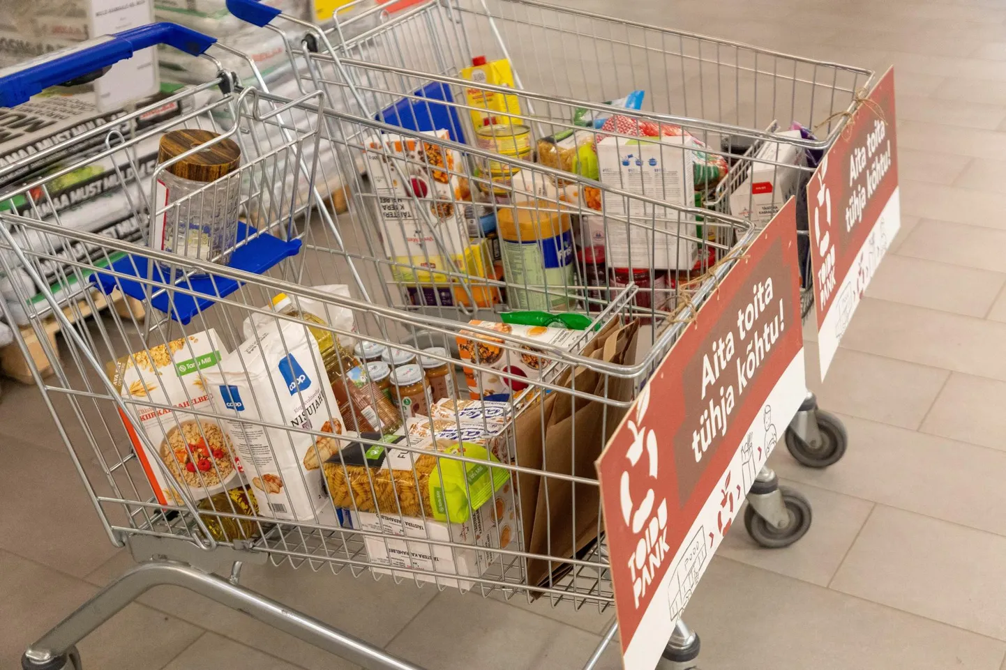 Kahe päevaga annetasid inimesed viies suvepealinna kaupluses kokku üle 2000 kilogrammi erinevaid toiduaineid.