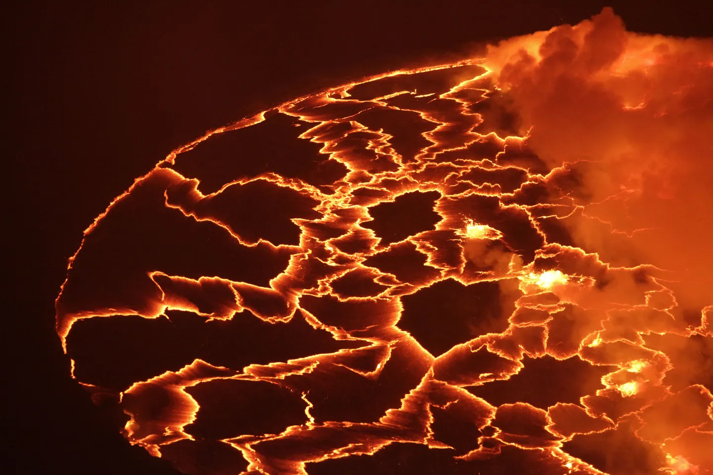 Magma. Pilt on illustreeriv