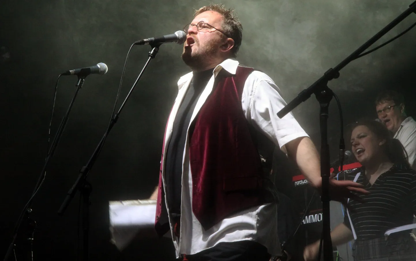 Singer Vinger andis Pärnus unustamatu kontsedi.