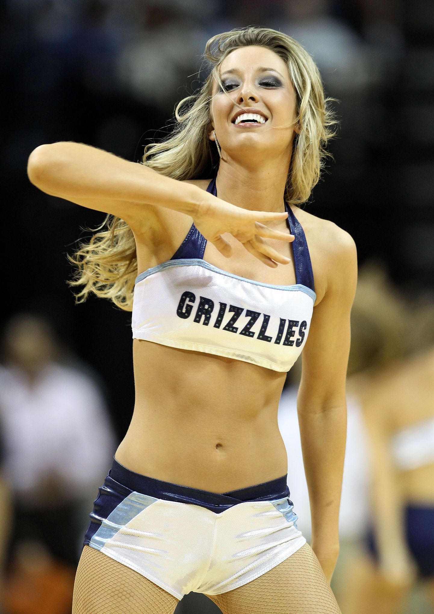 Memphis Grizzliesi tantsutüdruk.