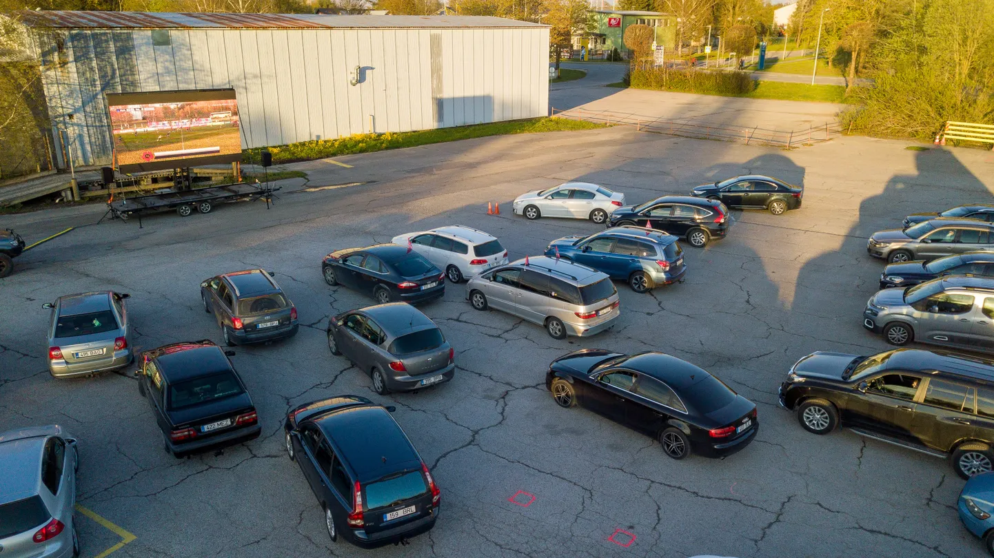 Jalgpalli Premium liiga: Autokino