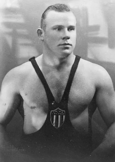 Johannes Kotkas Kalevi värvides (1938).
