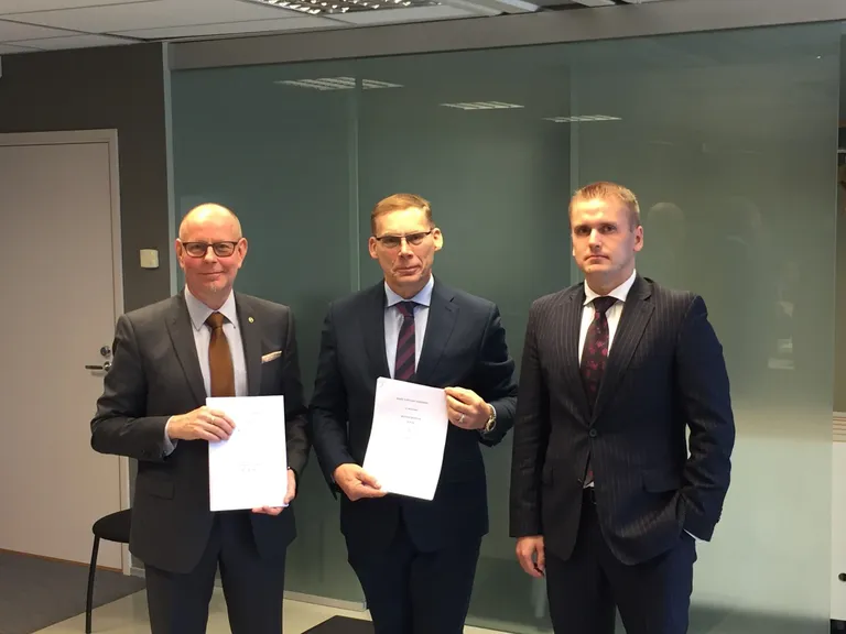 Lepingu allkirjastamine. Foto: ettevõte foto