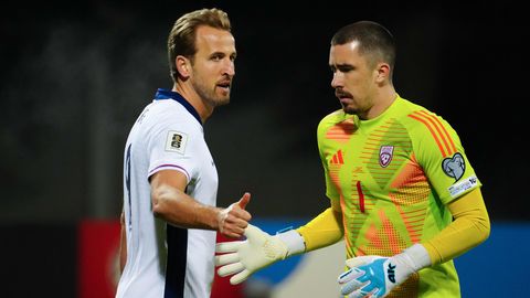 "Smaids līdz ausīm", "killera instinkts" un "pašu kļūdas". Latvijas futbolistu atziņas pēc spēles ar Angliju