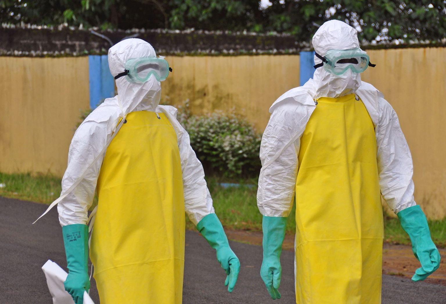 Tervishoiutöötajad võitlemas Ebola-viirusega Libeerias.