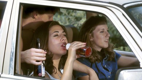 Употребление алкоголя связали с семью видами рака