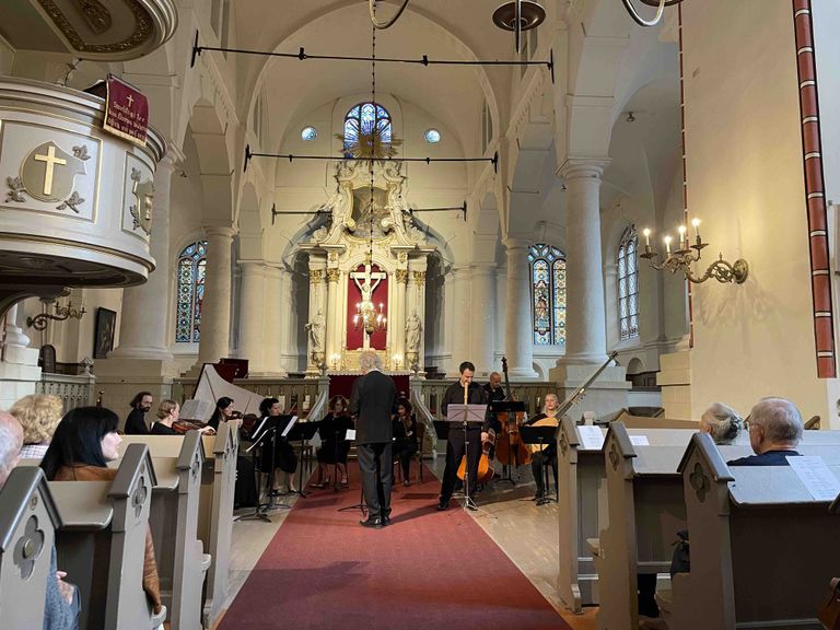 Eile Riia Jaani kirikus toimunud Iisraeli tuntuima barokkmuusika ansambli Barrocada ja Andres Mustoneni kontsert.