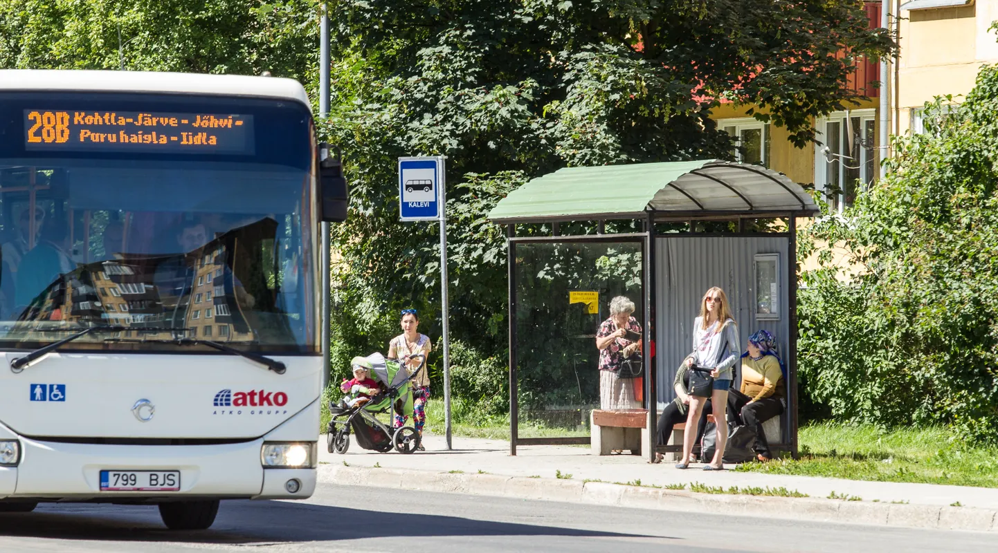 Kohtla-Järve volikogu soovib, et linnaliinid, mida linnaeelarvest doteeritakse praegu ligemale 800 000 euroga, muutuksid tasuta maakonnaliinideks, mida rahastataks riigieelarvest. 

MATTI KÄMÄRÄ