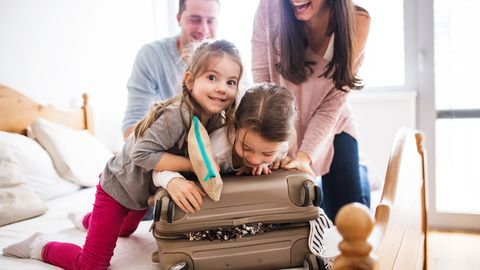Lapsega reisile: 7 asja, mis peavad olema igas reisiapteegis