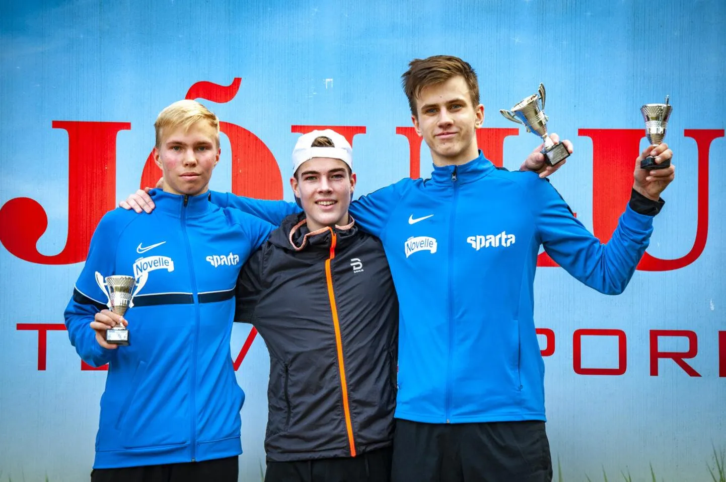Noormeete U20 vanuseklassi võitis Jürgen Joonas Võru spordikoolist (keskel). Talle järgnesid Sparta sportlased Oliver Annus ning Kert Kask.