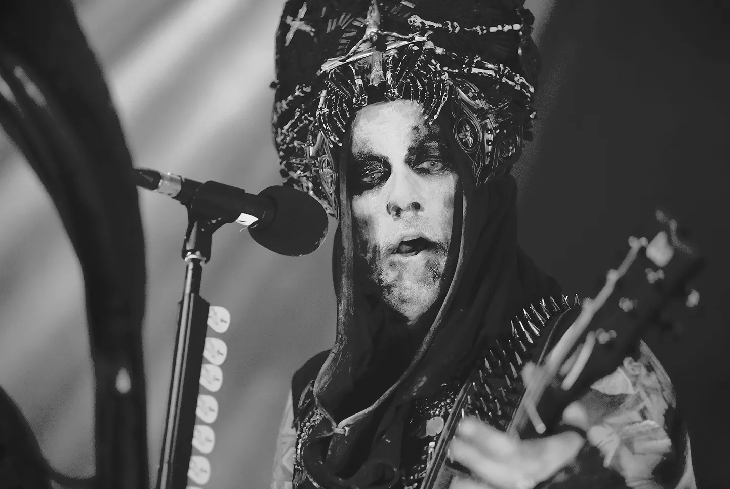 "Zeal & Ardor" un "Behemoth" priecē fanus koncertzālē "Palladium"