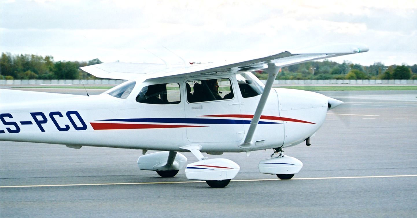 Piirivalve väikelennuk Cessna 172R