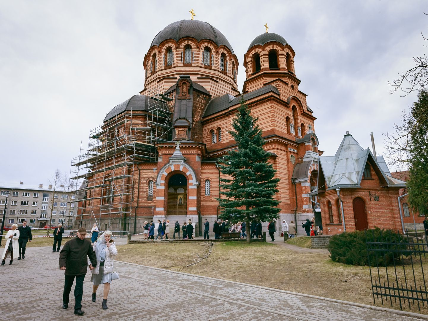 Нарвский Воскресенский кафедральный собор, принадлежащий Эстонской православной церкви Московского патриархата.