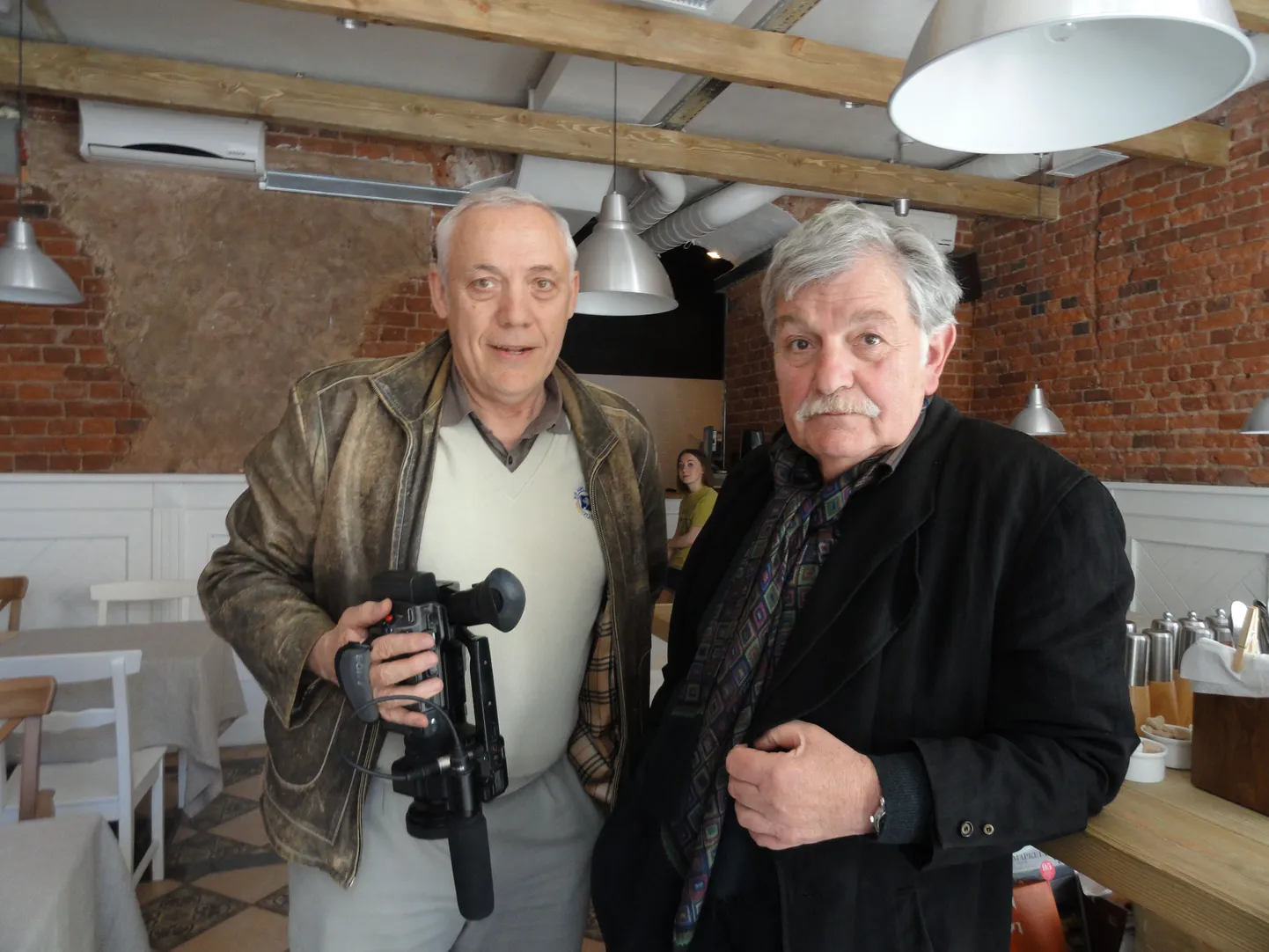 Николай Шарубин, режиссер и оператор фильма «Вы еще будете мной гордиться. Довлатов» (слева), и бывший диктор радио «Свобода» Юлиан Панич.