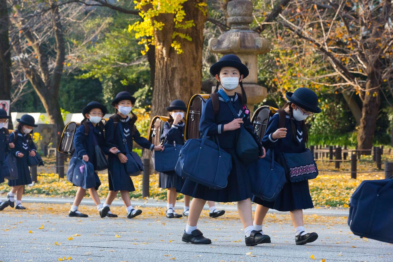 Tokyo koolilapsed.