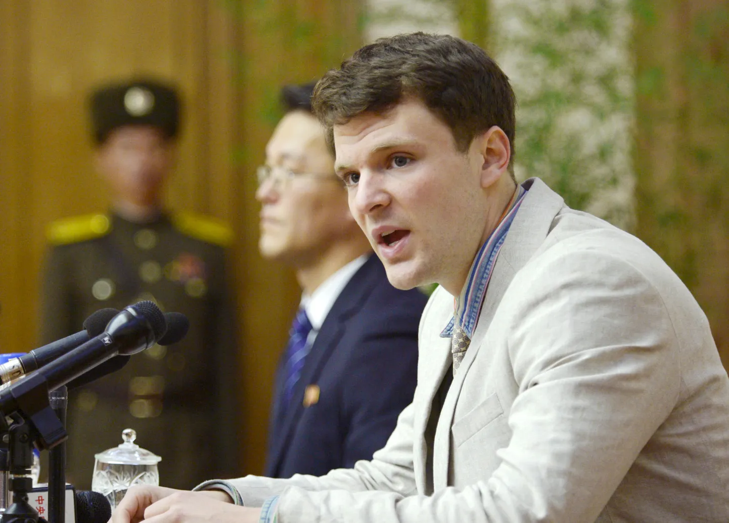 2017. aasta juunis surnud Otto Warmbier 2016. aasta veebruaris Pyongyangis pressikonverentsil.
