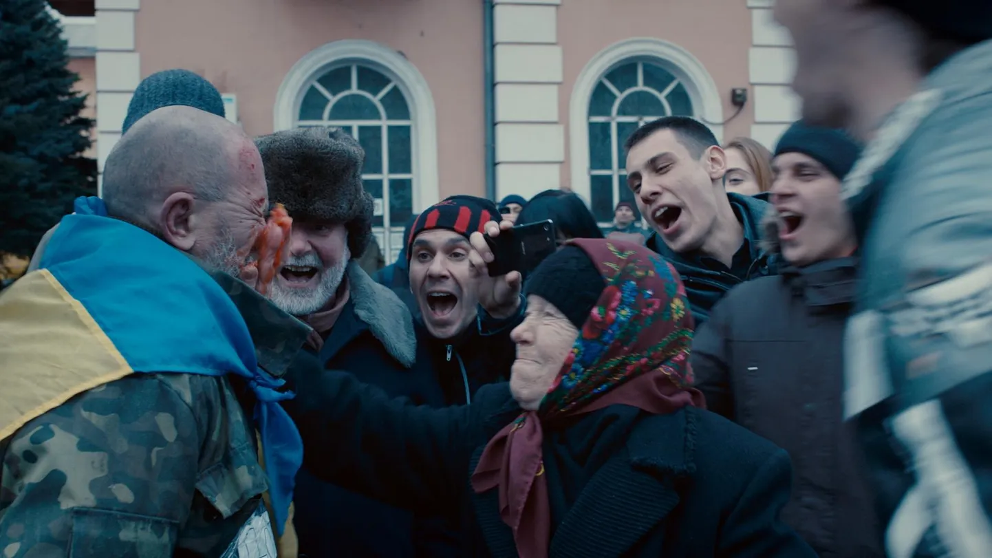 Kaader filmist "Donbass".