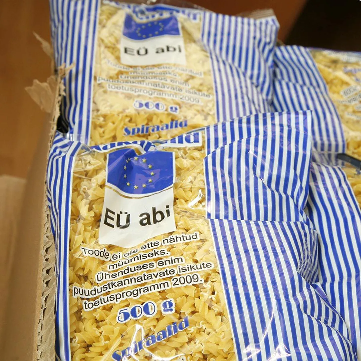 Toidupakki kuulub 15 kilogrammi toiduaineid, aga makarone on seal vaid ühe paki jagu.