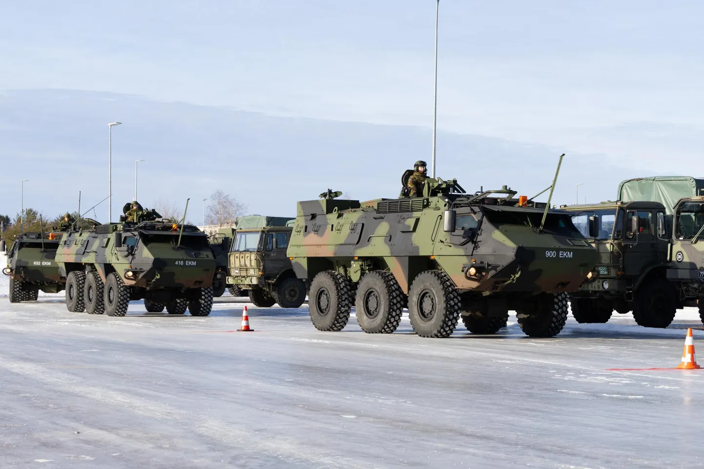 Tehnika, mis Tapa ja Jõhvi linnakutes paraadi korraldajatelt heakskiidu sai, ei ole näitusetehnika, vaid see, millega päriselt metsas käiakse.