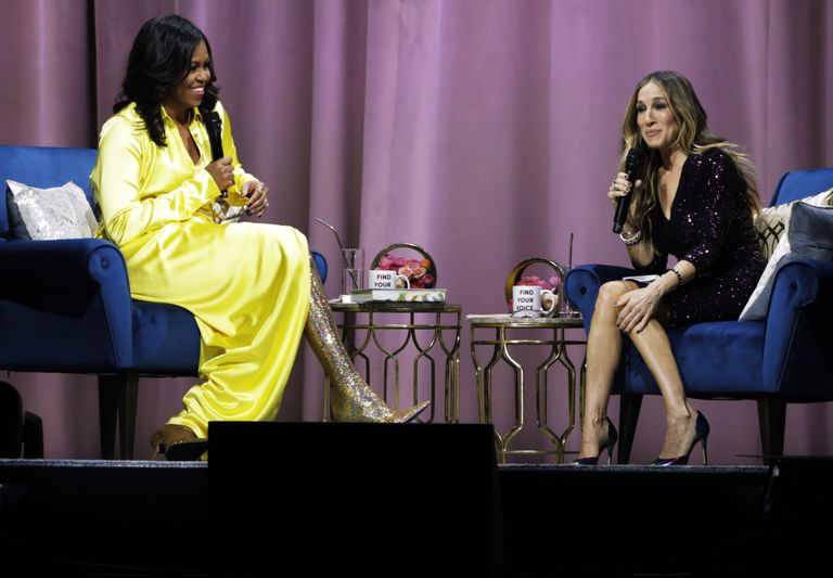 Michelle Obama kandis 19. detsembril raamatuesitlusel glittersaapaid