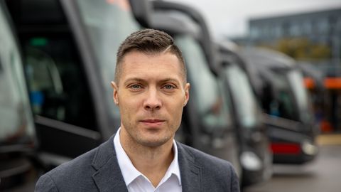 ÜKS KÜSIMUS ⟩ Miks Lux Express muutis Narva−Jõhvi−Tartu bussi sõiduplaani?