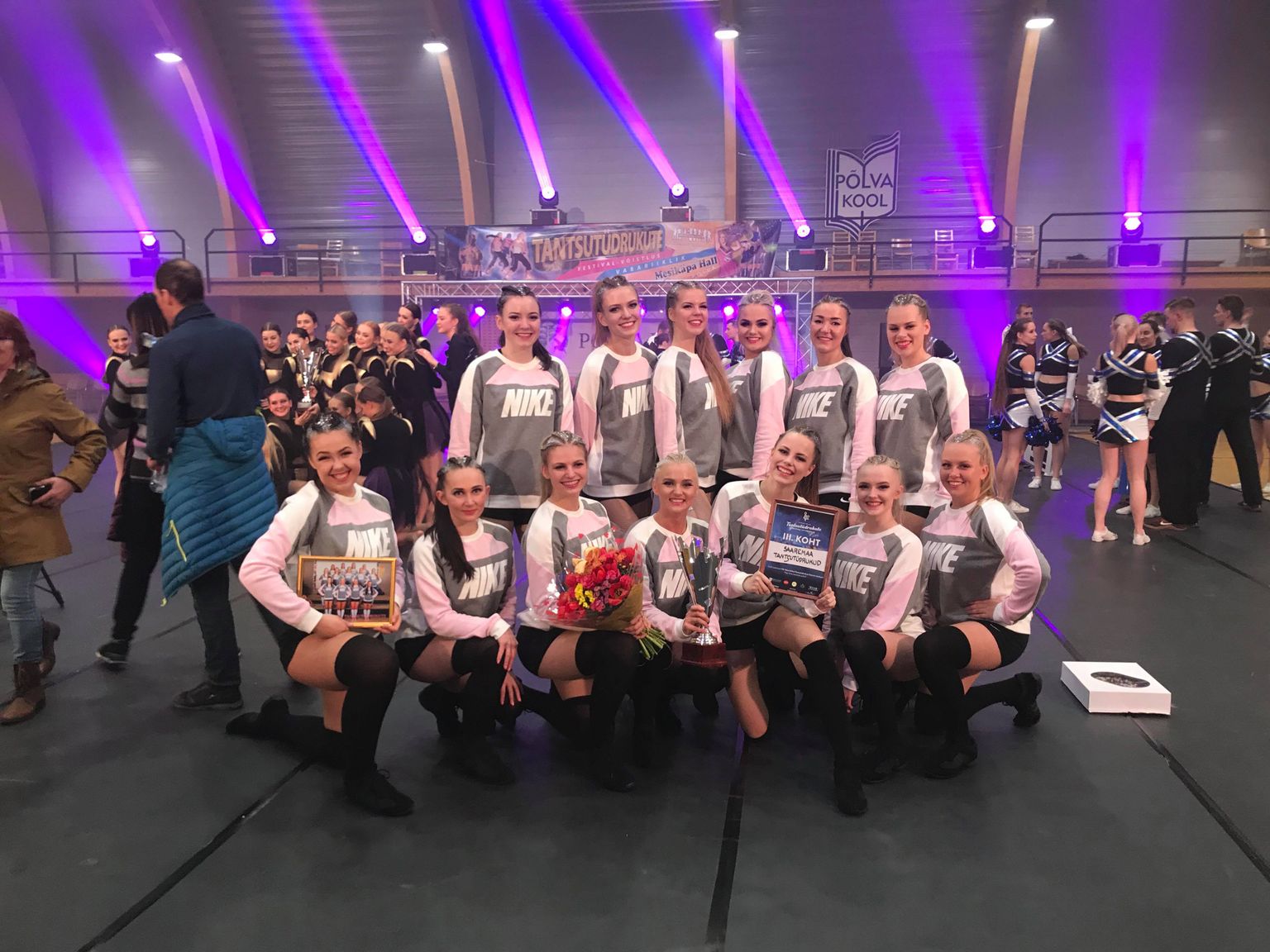 Saaremaa Tantsutüdrukute delegatsioon naaseb võistlustelt kolmanda kohaga.