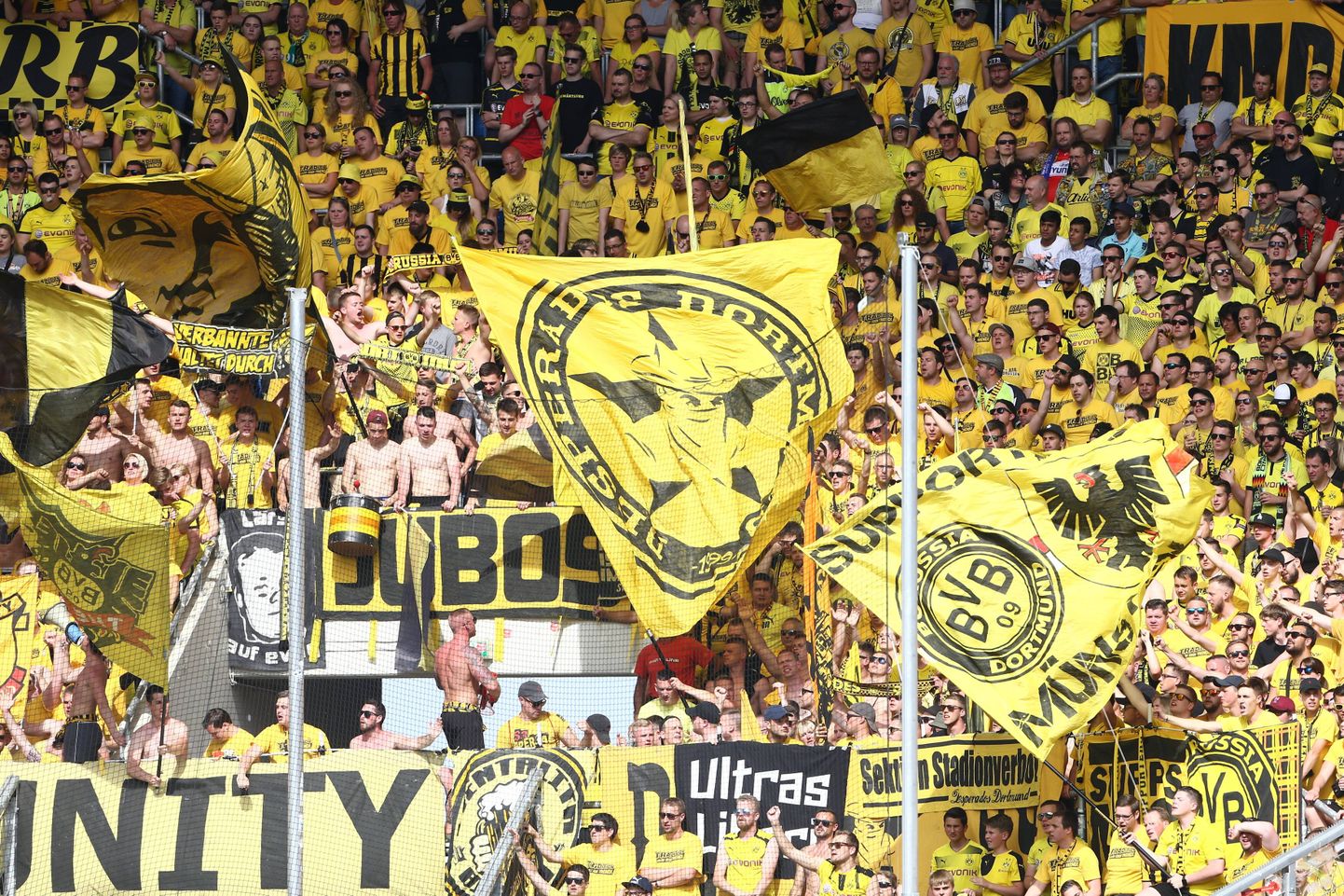 Dortmundi Borussia jõudis raskustega Meistrite liigasse.
