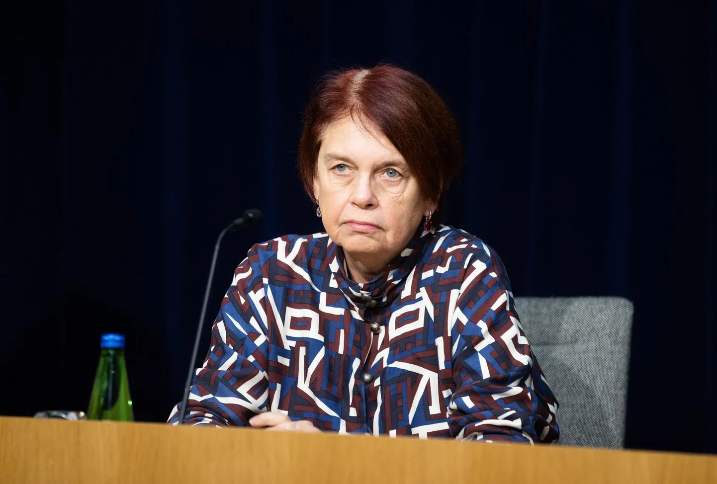 Pressikonverents novembris 2020. Fotol teadusnõukoja juht Irja Lutsar
