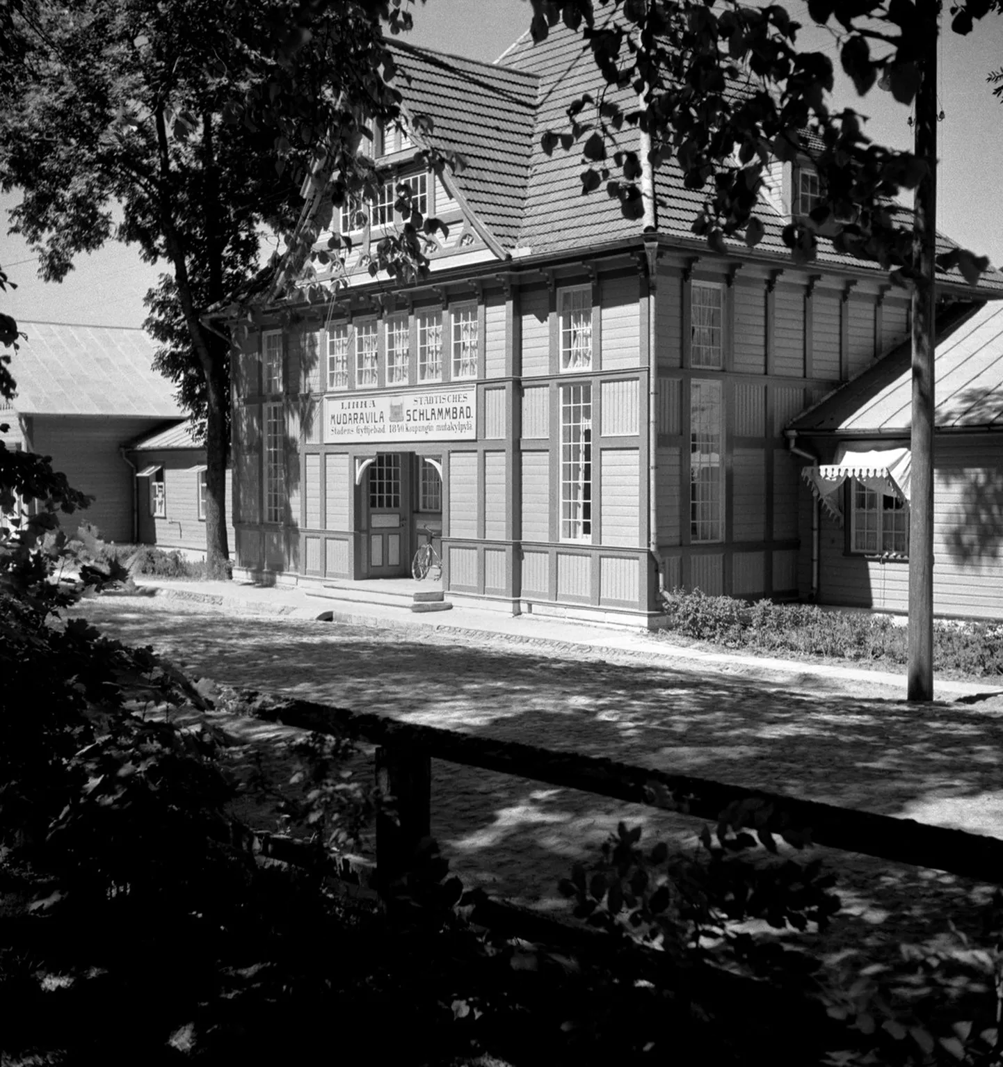 KUURORT: Kuressaare osaks olid ka mudaravilad.
