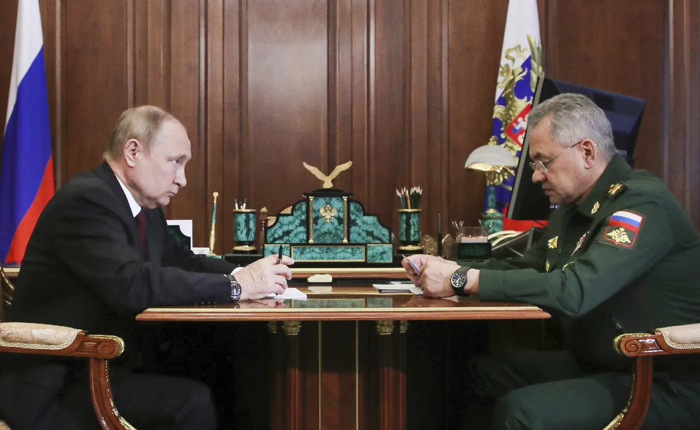 Владимир Путин и Сергей Шойгу.