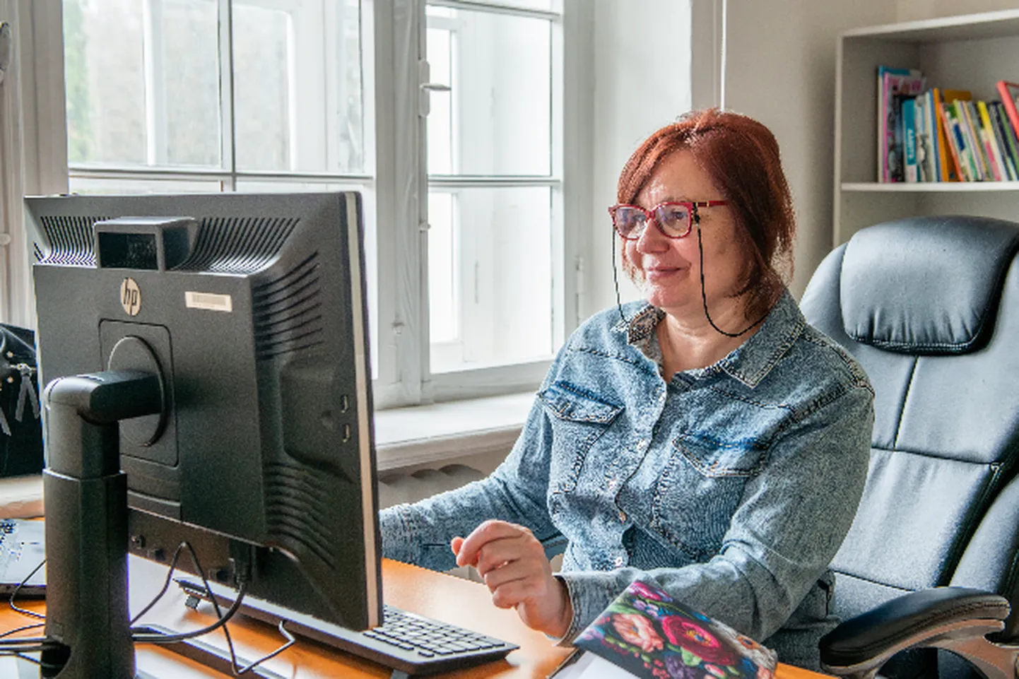 Sellest nädalast töötab Türi vallavalitsuses perede heaolu spetsialistina Eestis sündinud ukrainlanna Oksana Kurvits.