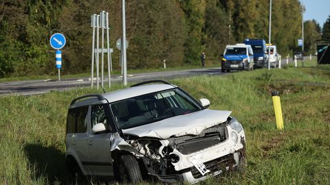 FOTOD ⟩ Kiisal juhtus raske liiklusõnnetus