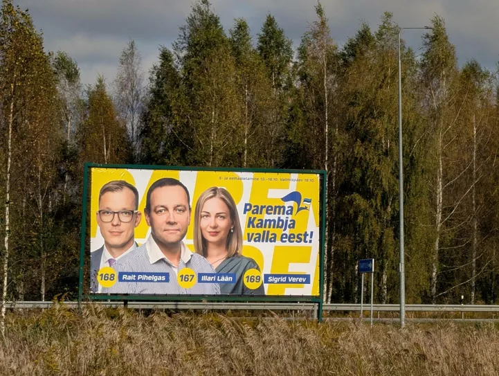 Kambja reformierakondlaste suur valimisplakat sattus valesse valda