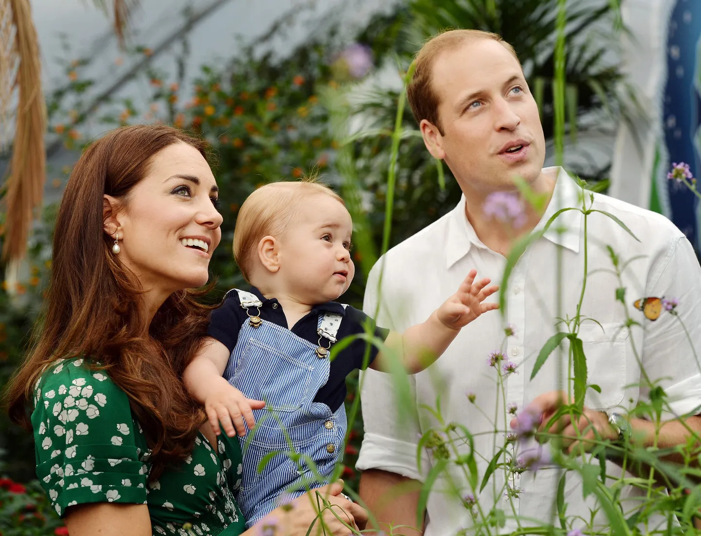 Briti prints Goerge ning ta vanemad Cambridge´i hertsoginna Catherine ja prints William